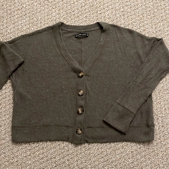 Abercrombie Sweater - Picture 1 of 4
